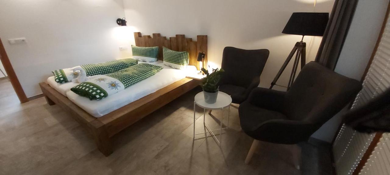 Zugspitzchalets Biberwier Exteriör bild
