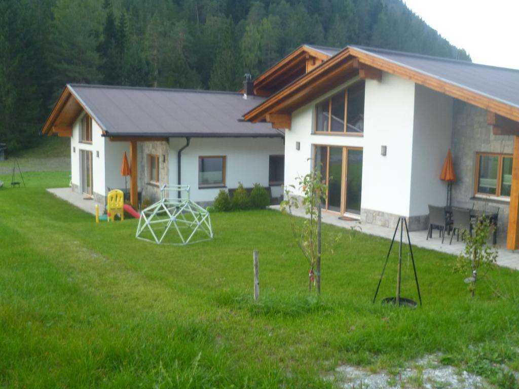 Zugspitzchalets Biberwier Exteriör bild
